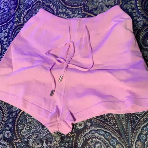 Drawstring waist solid shorts - Picture 1 of 1